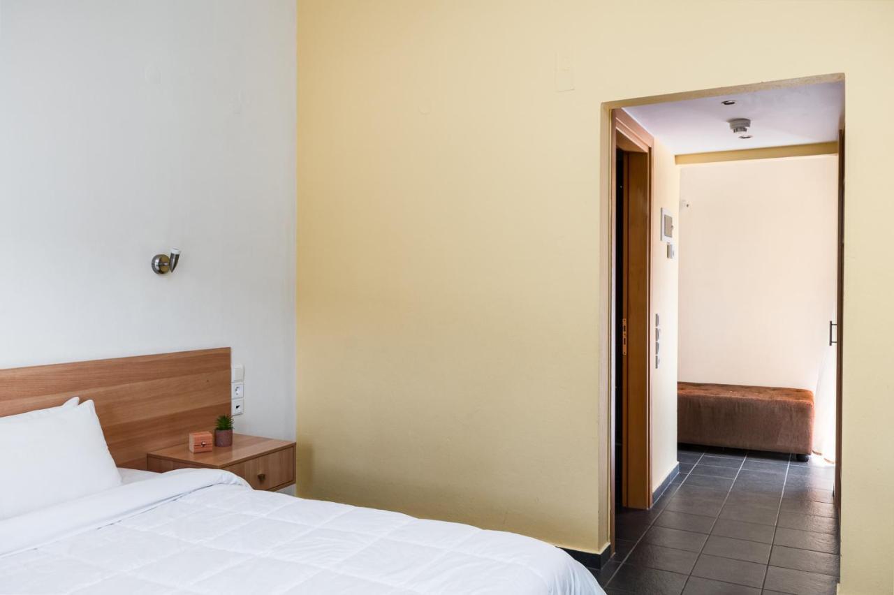 Gefiri Plakas Hotel, Tzoumerka Exterior foto